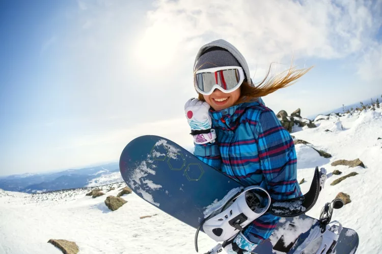 Top 5 Places for Snowboarding in USA