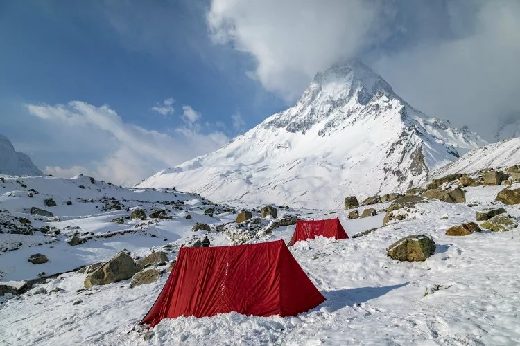 Top 5 Mountaineering Courses in India