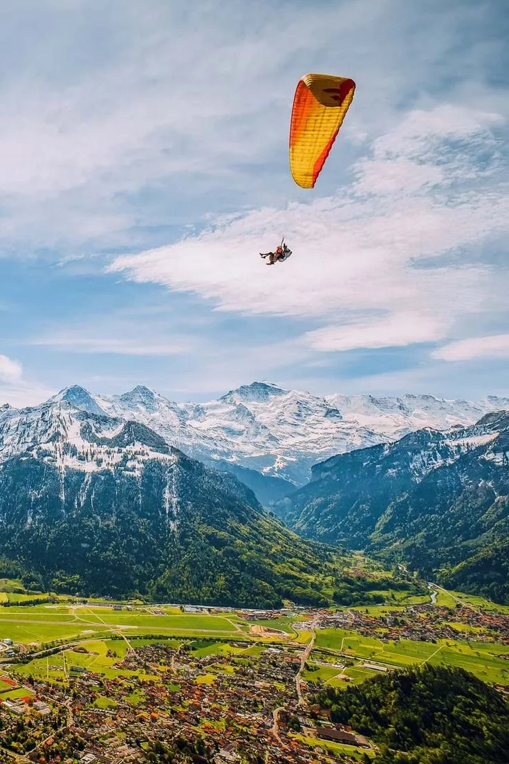 Has anybody died from paragliding?