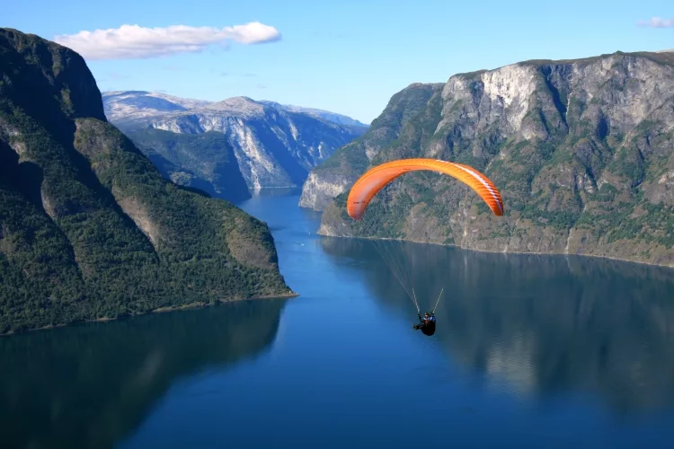 Tips and Tricks for Paragliding