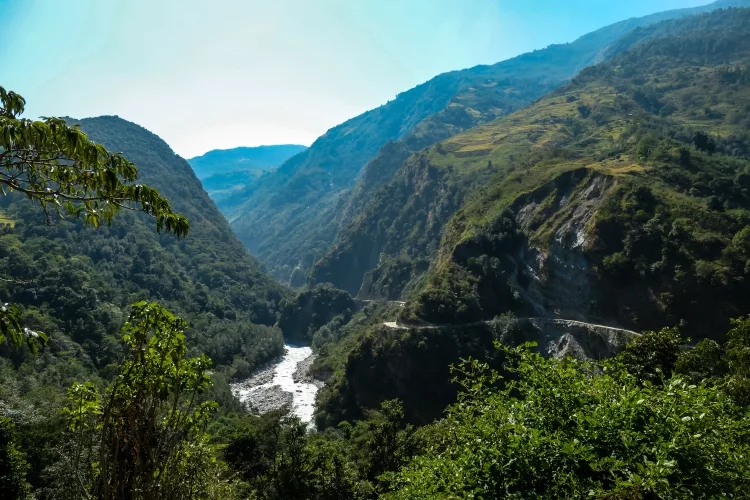 Himalayan trekking trails